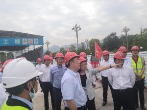敢为人先攀高峰,牢记使命再奋进